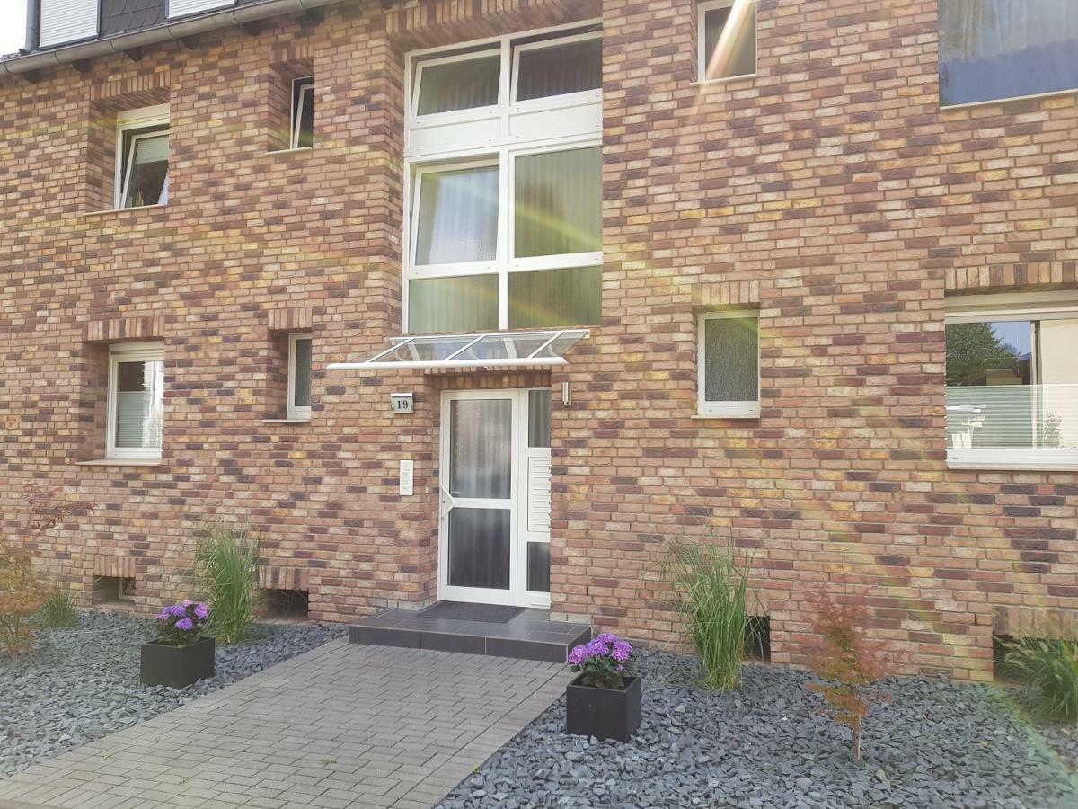 Ferienwohnung Saturn Mülheim an der Ruhr Esterno foto